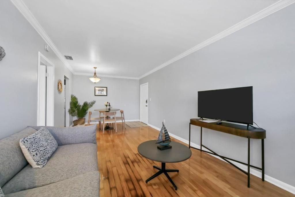 タンパDesigned And Well Located Chic 1Br With Parkingアパートメント エクステリア 写真